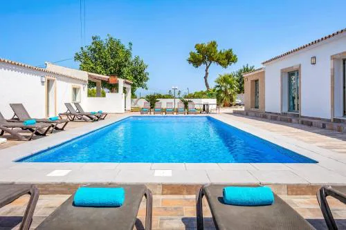 Villa Tosca by Villa Plus