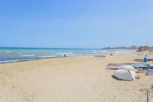 064 New Modern Mood - Alicante Holiday