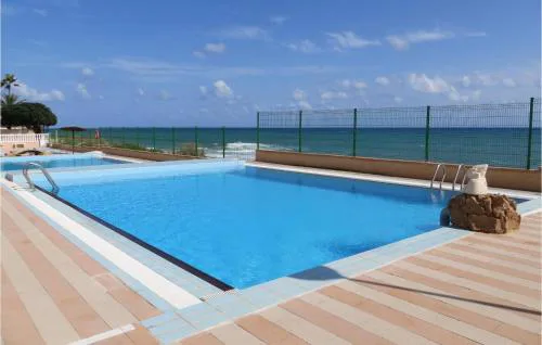 Awesome Apartment In Cala Del Moro - Torrev