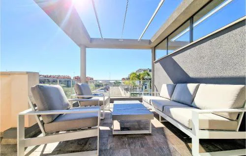 3 Bedroom Nice Home In Torrevieja