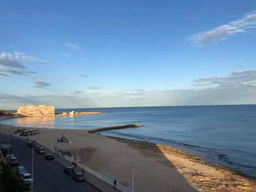 Alojamiento Torrevieja playa frente al mar