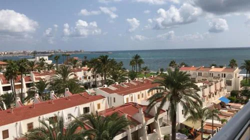 Attikawohnung 3,5 Zimmer, direkt am Meer
