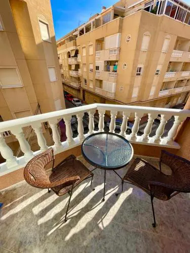 Capitan Friday Apartments