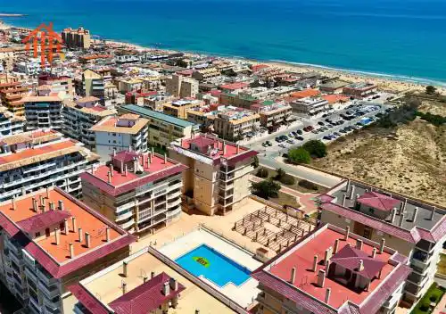Ciprés 4: Apartamento en urbanización con piscina