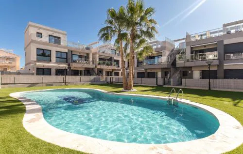 Cozy Apartment In Torrevieja