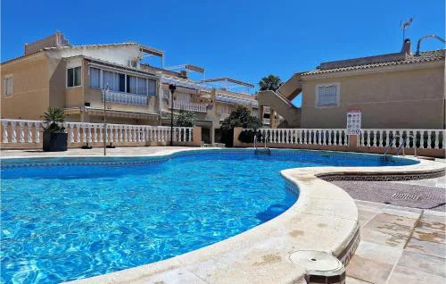 Cozy Home In Torrevieja With Wifi
