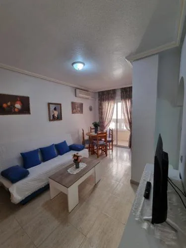 Gemütliche Ferienwohnung in Torrevieja ca100m vom Strand Playa del Cura entfernt
