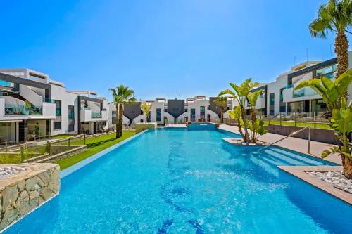 Luxury Penthouse with Infinity Pool, 60m Rooftop Solarium and Sea Views Punta Prima