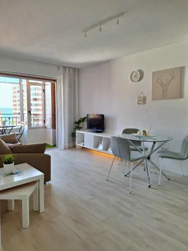 M&R AcaciasBeach, parking privado