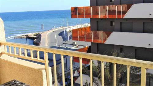 PALANGRE CON VISTAS AL MAR