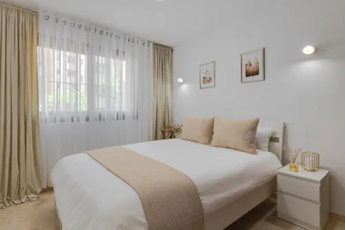 Palm Breeze Residence