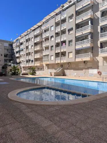 Perfect pool apartment LLM
