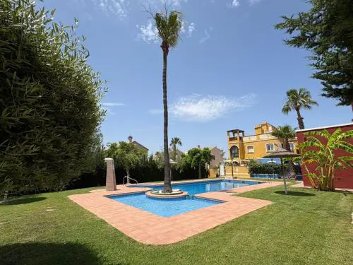 Perfect pool Bungalow HMWY