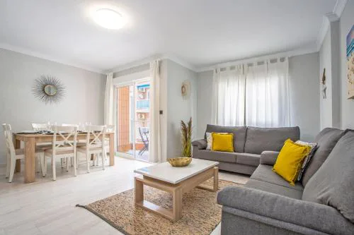 Playa Los Locos Apartment with Garage