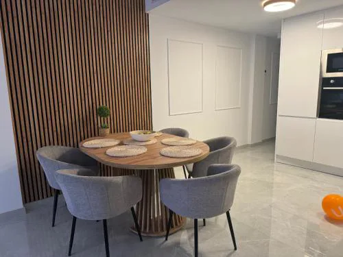 Premium Apartment 8 pers with a rooftop swimming pool and sea views - 3 min Playa de Cura