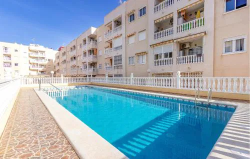 Stunning Apartment In Torrevieja
