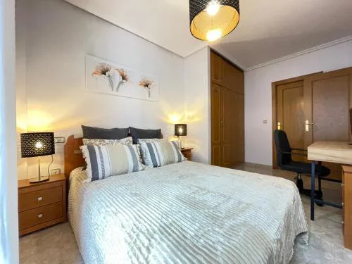 Superior La Playa! 3 Bedrooms! 2 Baths! Air Condition! Side Sea View!