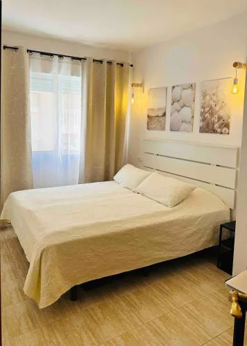 Tolle Wohnung mit 2 Schlafzimmern, Balkon und Pool
