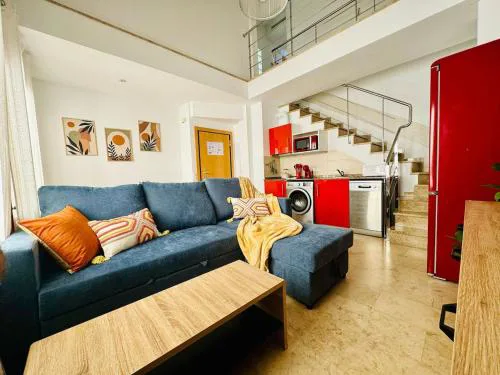 ABAT 3 Cool & Wide Duplex Next to the Cathedral