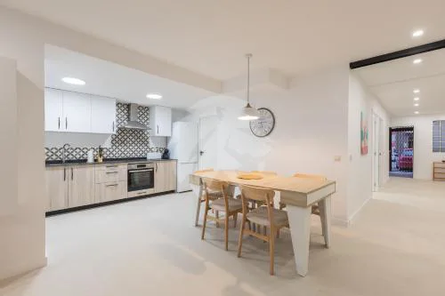 Amplio Apartamento Cerca Centro Histórico y Turia 5pax 2 Bath