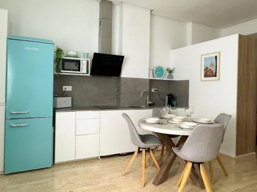 Apartamento céntrico cerca de Torres de Serrano y Viveros