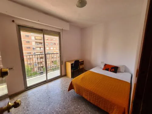 Apartemento grupo amigo o familias : blasco ibanez C