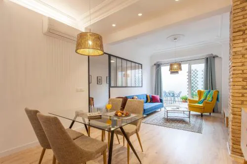 Apartment with terrace in Extramurs