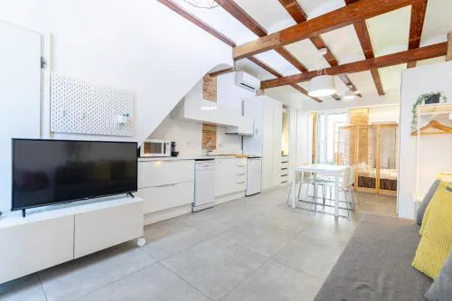 ApartUP Las Arenas Beach