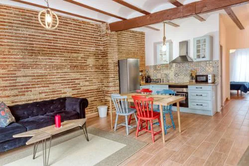 Beams & Bricks