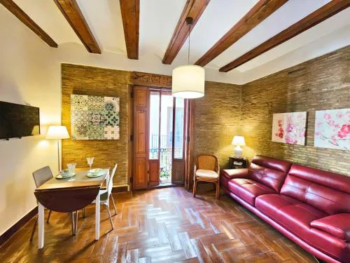 Bello apartamento cerca de la Plaza Redonda