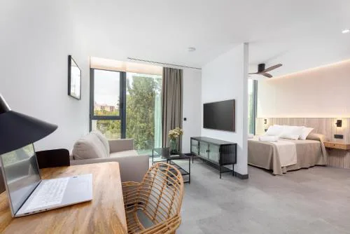Calatrava by Alma Suites