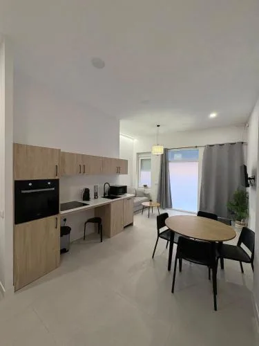 Centric Loft near Arts & Science