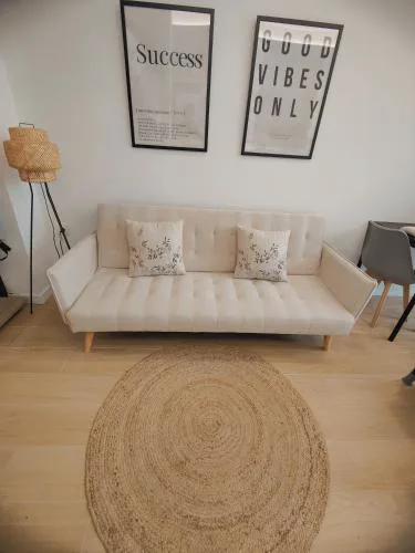 Delfín - Entire Apt - Near Beach and Stadium by Río Turia Apartments