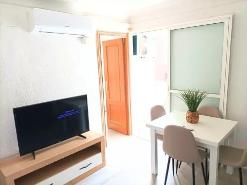 El Cabañal 400 meters from the Beach