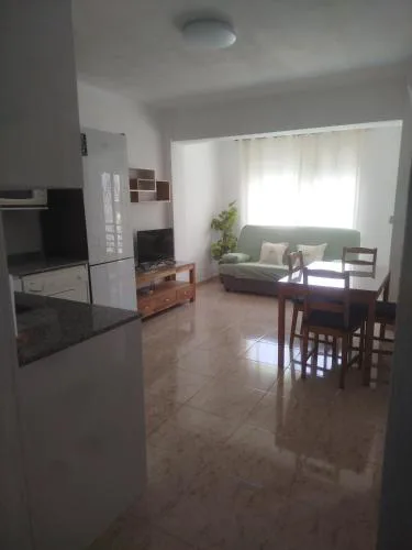 Estudio cerca de la playa