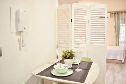 Estudio con encanto en el casco antiguo de Valencia