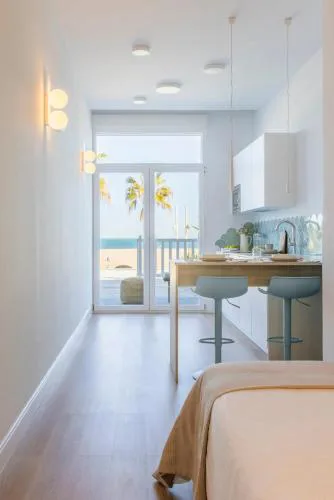 Exclusive beachfront apartment