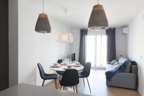 FLORIT FLATS - Apartment Torres de Quart II