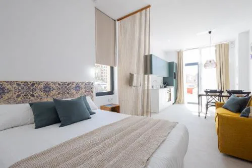 FLORIT FLATS - Stylish Studio by the Joaquin Sorolla Station