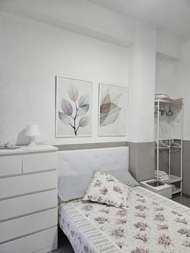 Habitacion en casa de familia "ValenciaBonita"