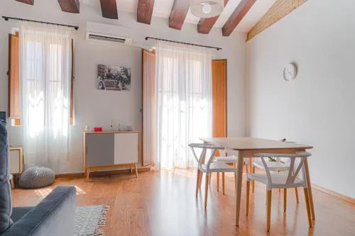 Invalencia - Baja Flat