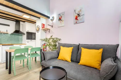 Marie Curie Flats, Lovely Loft