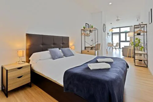 Mono - Modern Apt - Near Bioparc by Río Turia Apartments