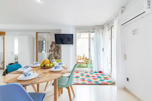 Penthouse Duplex in a 4 floors spanish house -8 min to center by Metro