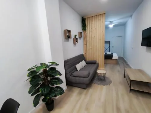 Rojo - Central Apt - Turia Park by Río Turia Apartments