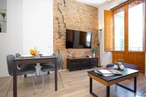 SingularStays Plaza Redonda II