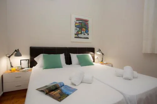 SingularStays SEU VII