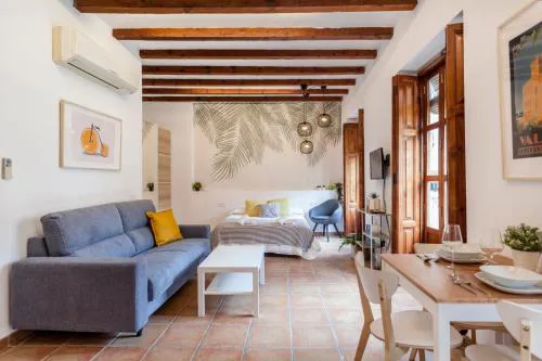 Sunny Modern Flat by Mercado Central
