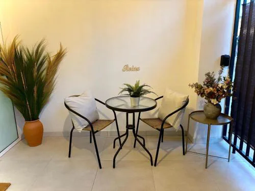 URBAN HOME CENTER - brisa