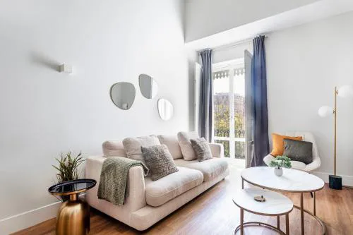 Valencia City Apartment with Gym Pool Free Parking TheHavenEscape